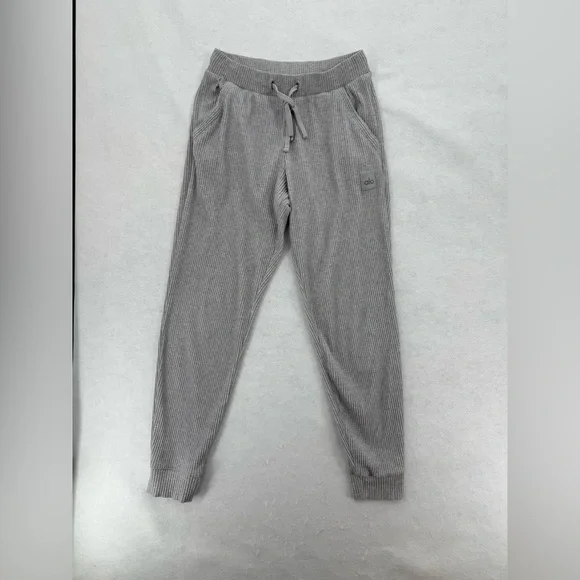 Alo Yoga Muse Sweatpant Athletic‎ Heather Grey Size Medium - Picture 4 of 12